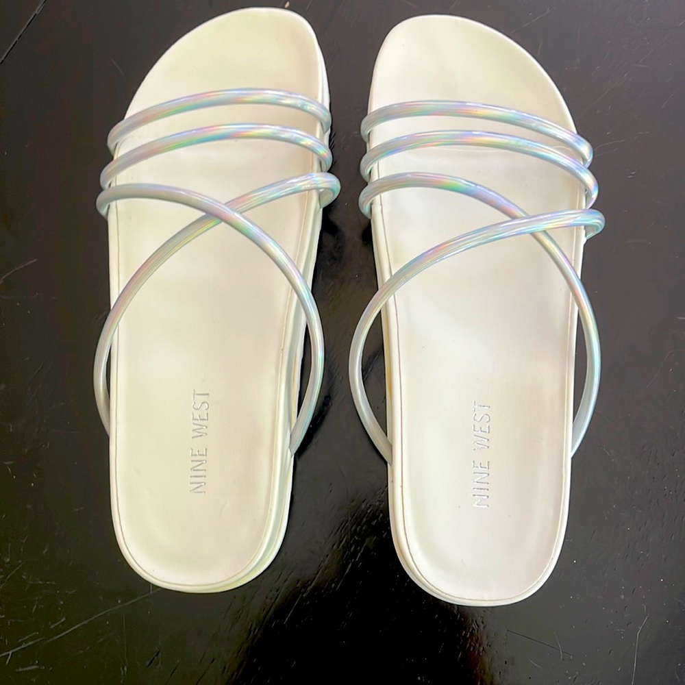 Nine West white and silver sandals. NWT (on heel). Size 7 1/2.